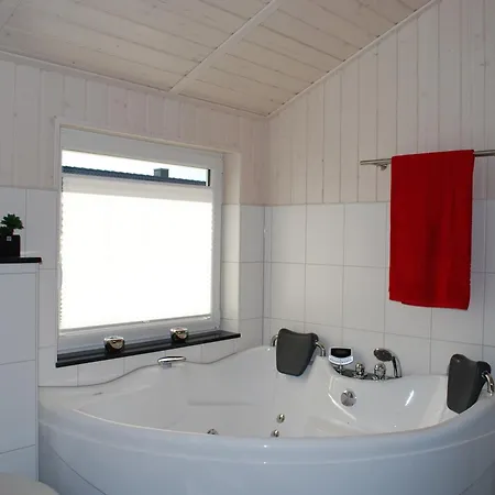 Holiday home Nordseelicht Wesselburenerkoog